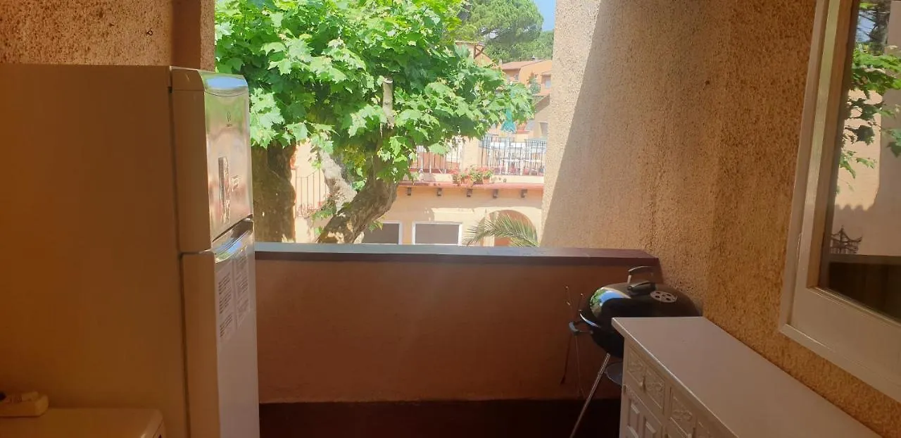 Apartamento Con Jardin A 11 Metros De La Playa. Se. 팔라모스 0*,  스페인