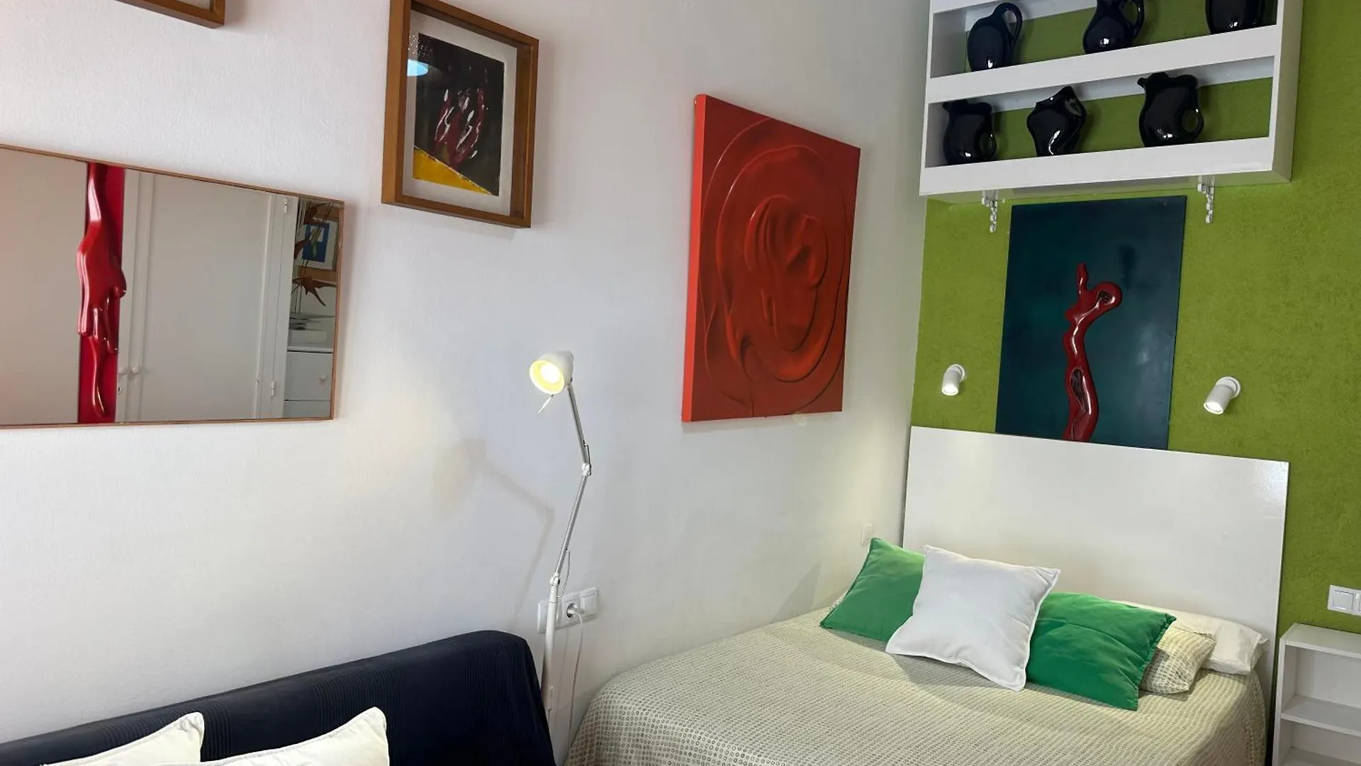 Apartamento Con Jardin A 11 Metros De La Playa. Se. 팔라모스 아파트